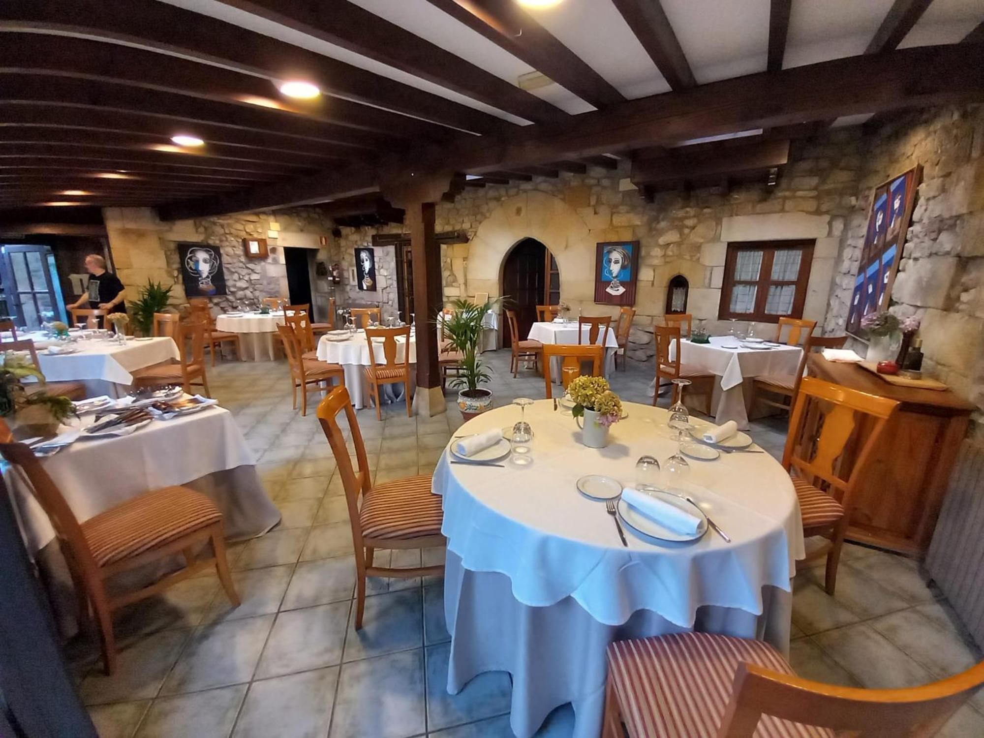 El Pucheru 4 Almas Hotel Barcenaciones Bagian luar foto